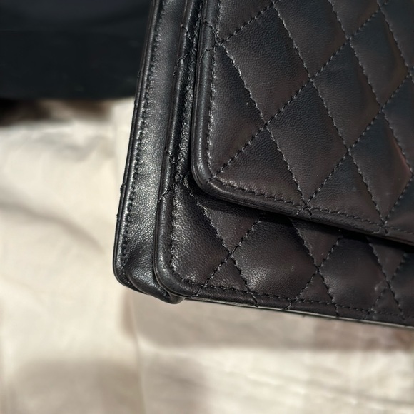 Chanel crossbody gorgeous bag. Maybe used a few times. - Picture 10 of 14